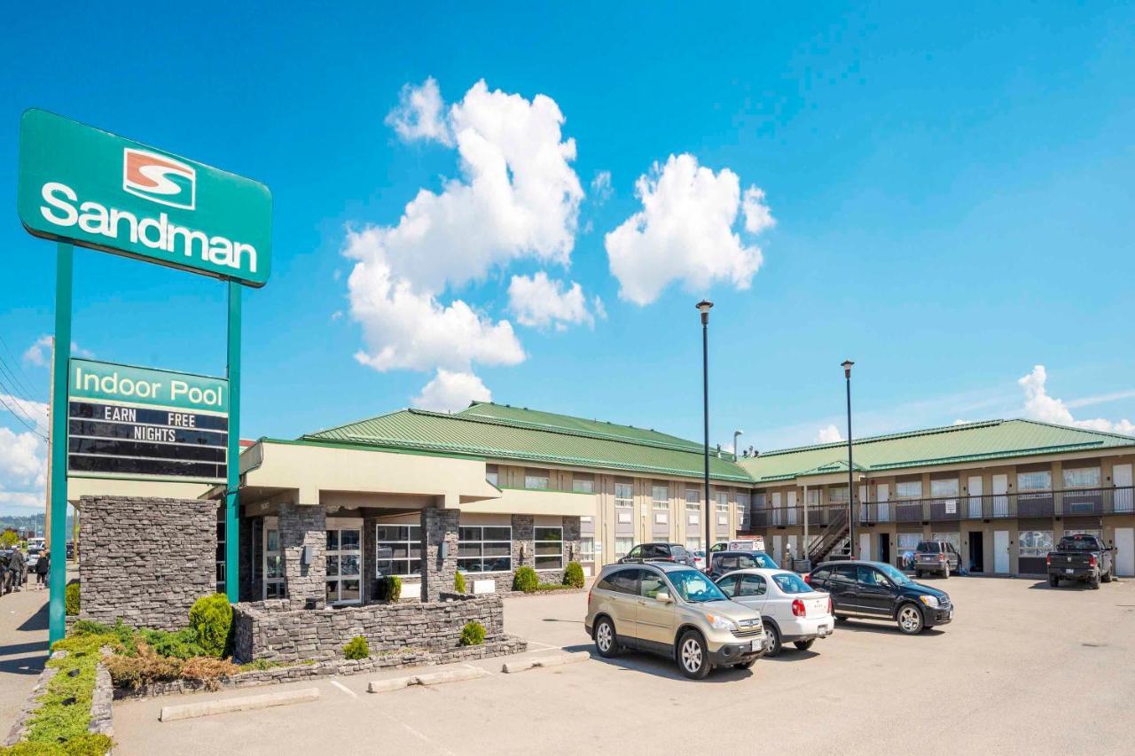Sandman Hotel & Suites פרינס ג'ורג' מראה חיצוני תמונה