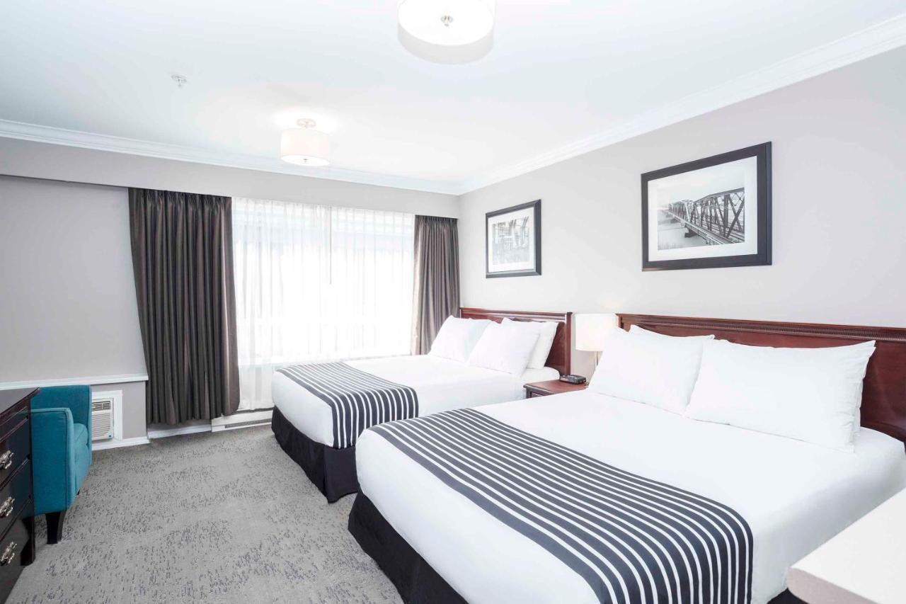 Sandman Hotel & Suites פרינס ג'ורג' מראה חיצוני תמונה