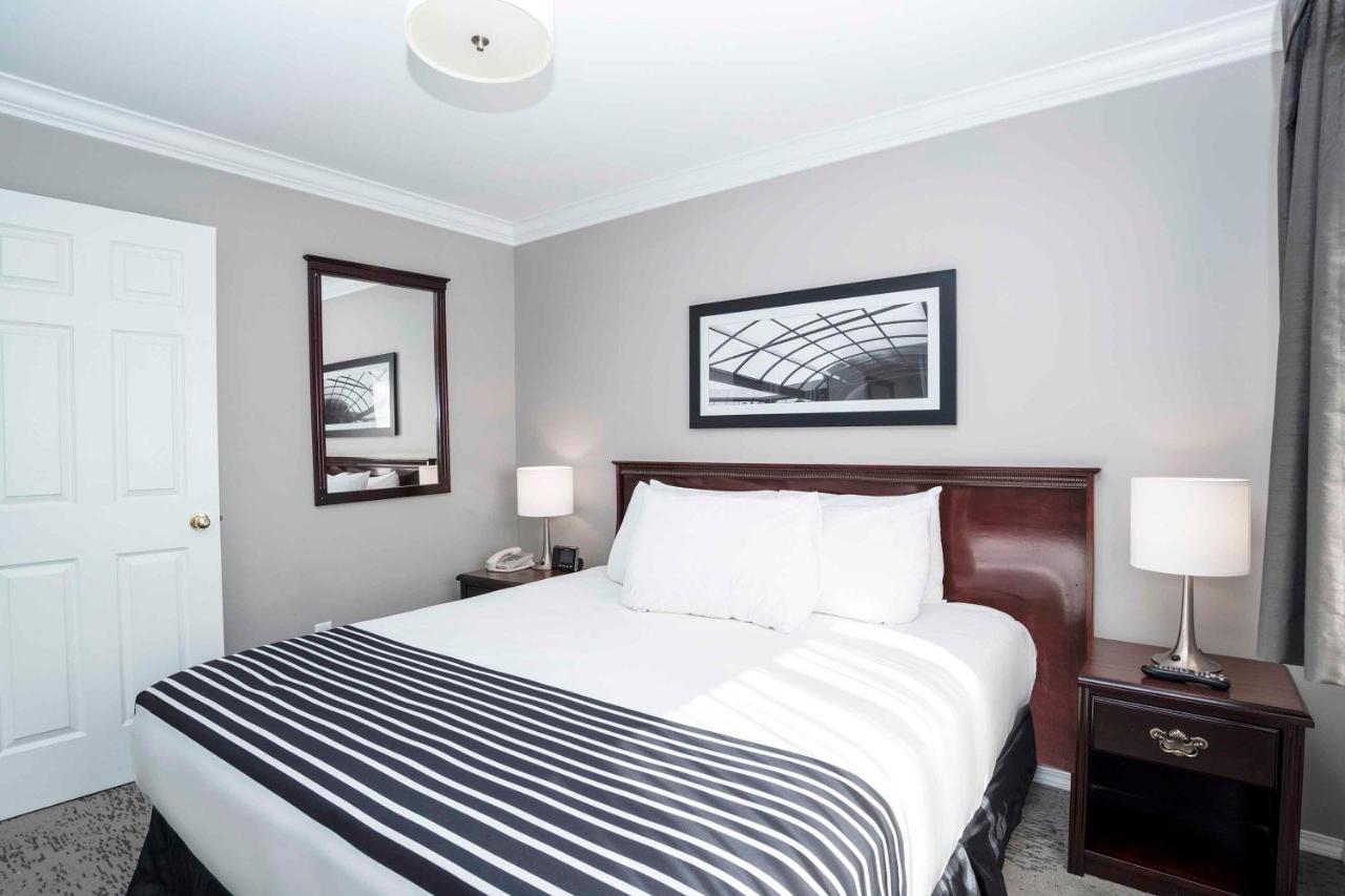 Sandman Hotel & Suites פרינס ג'ורג' מראה חיצוני תמונה