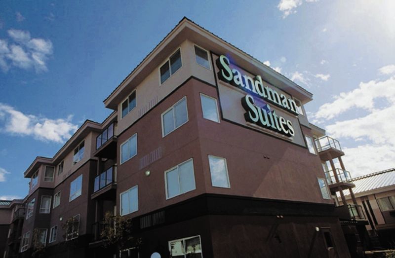 Sandman Hotel & Suites פרינס ג'ורג' מראה חיצוני תמונה